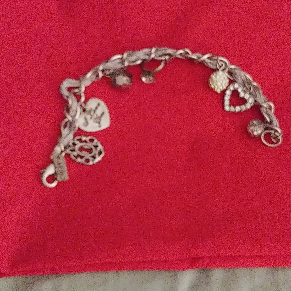 Woman's bracelet